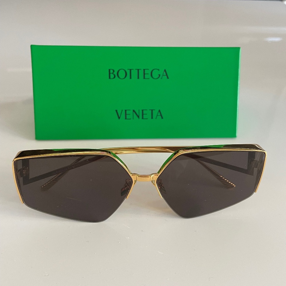 BOTTEGA VENETA Geometrical Sunglasses